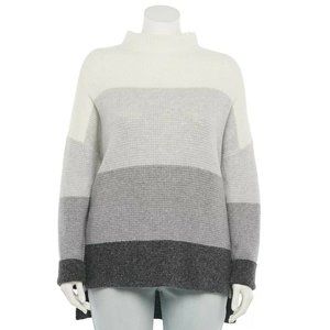 Juniors' Plus Size SO® Mock Neck Tunic Sweater